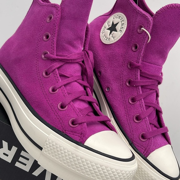 Converse WMNS CTAS LIFT HI
QUANTUM VIOLET/EGRET/BLACK A11143C Platforms Sneakers - Picture 8 of 16